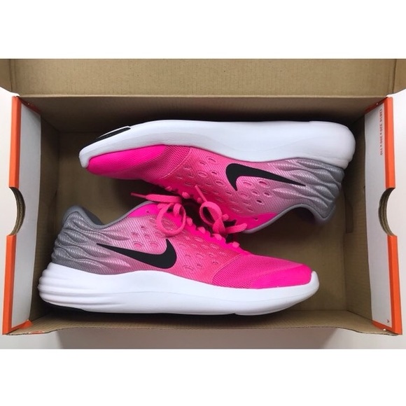 nike lunarstelos pink